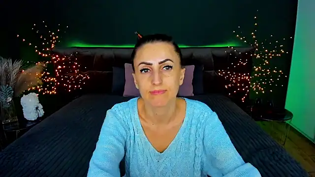 Rebecca_Diamond's cam snapshot