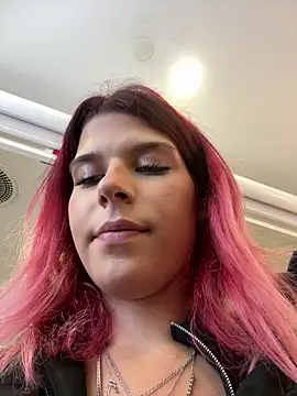 RiriRoseey live sex cam