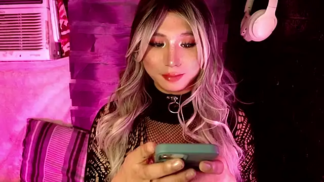 HoresCOCKLUCY live sex cam