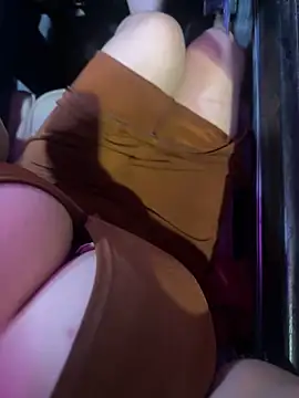 May-Squirt live sex cam