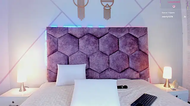 Iris_Thompson_'s cam snapshot