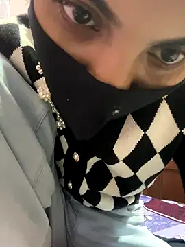 Sandhya_77's cam snapshot