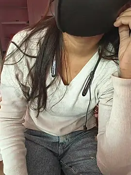 Iamyourdarling's cam snapshot