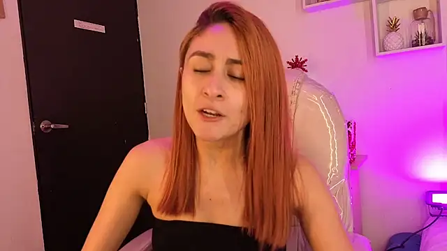 Tiarha's cam snapshot