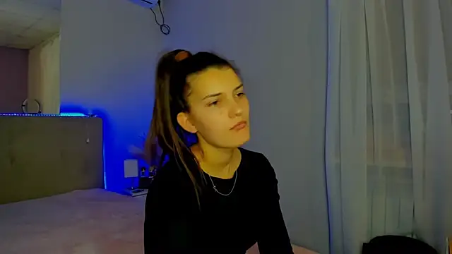 Laura_Leee live sex cam