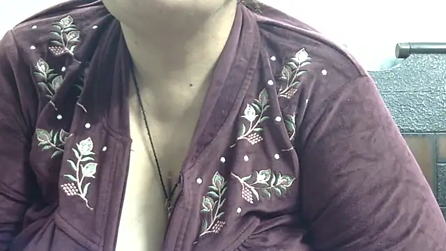 Kavya_XX live sex cam