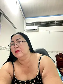 Alinat_'s cam snapshot