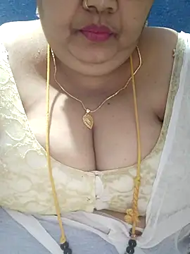 tamilthanushri live sex cam