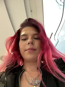 RiriRoseey live sex cam