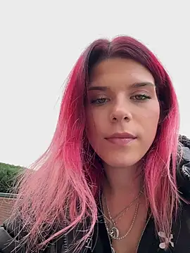 RiriRoseey live sex cam