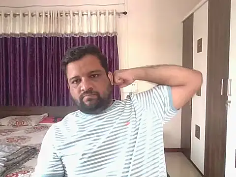 dhruv_love live sex cam