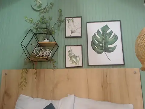 george_jonnes's cam snapshot