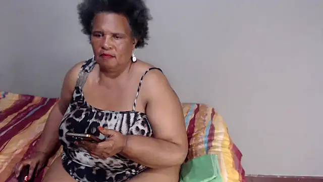 GrandBustyMelon's cam snapshot