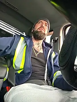 Beardedtattood live sex cam