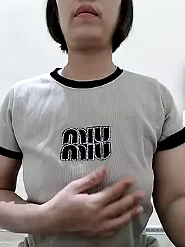 love_sexy090's cam snapshot