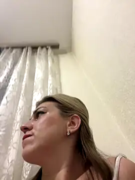 Lusi_Luxary live sex cam