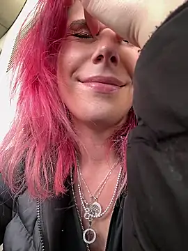 RiriRoseey live sex cam