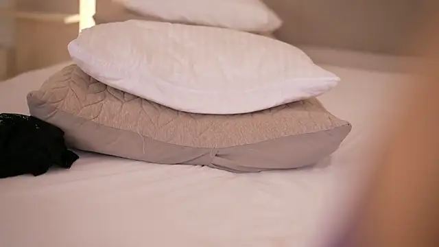 DoviaClaire live sex cam