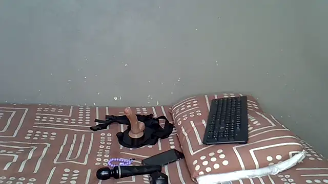 Bellabootie's cam snapshot