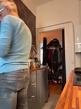 SexyLeon8 live sex cam