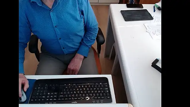 dutchpornking's cam snapshot