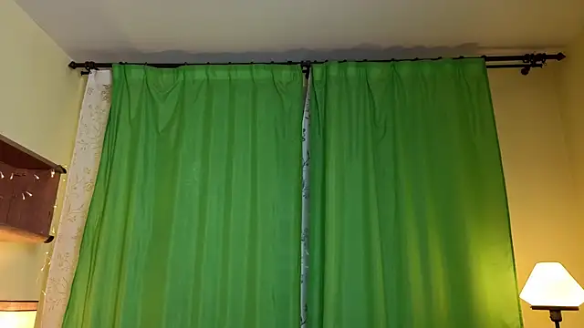 LatinaHuguenin's cam snapshot