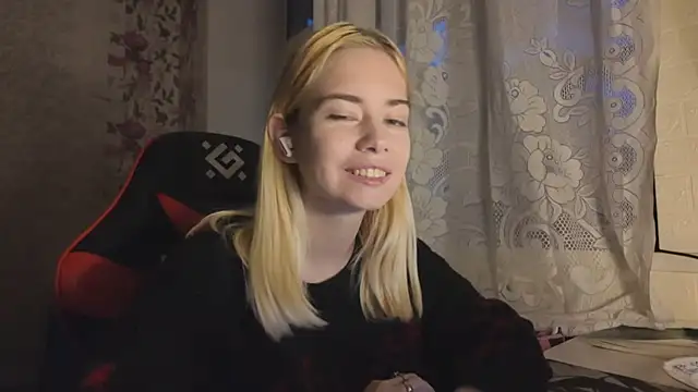 Witching_Moon's cam snapshot