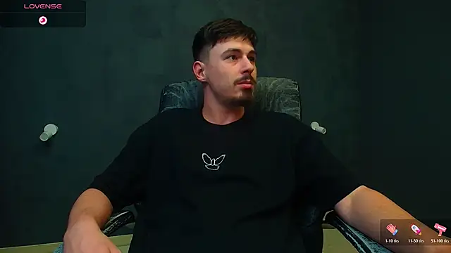 EnzoRace live sex cam