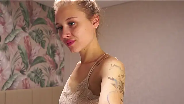 AnnabelleMaine live sex cam