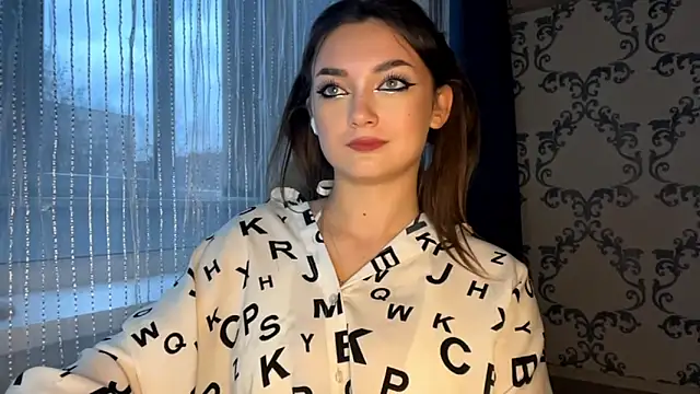 TwotyBright live sex cam