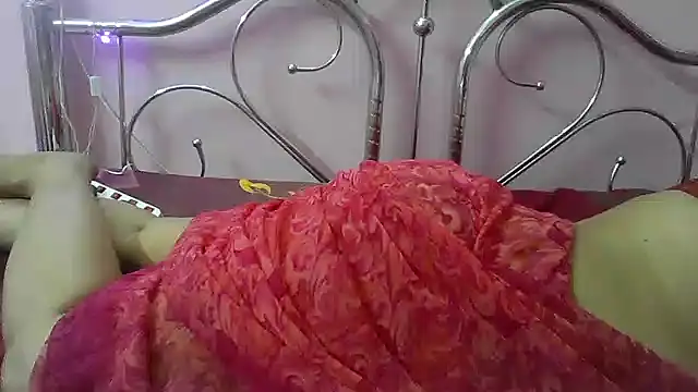 cute_lailaa's cam snapshot