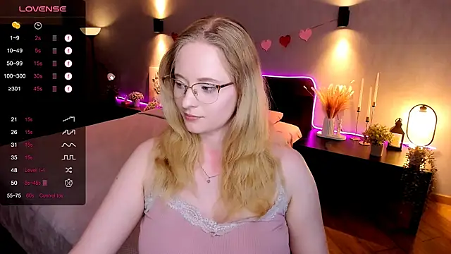 Aemilia_'s cam snapshot