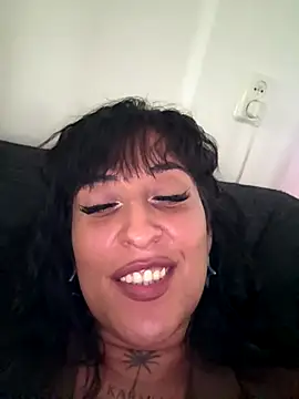 CarolaDrago live sex cam