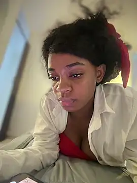 CharlottX's cam snapshot