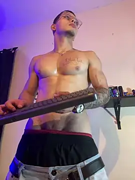 Matt_your_master_ live sex cam