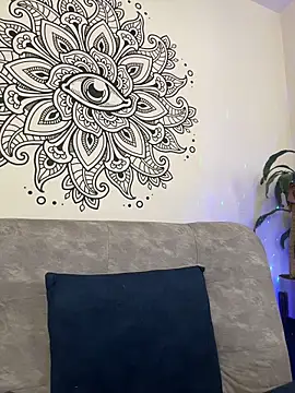 aaroncolombia's cam snapshot