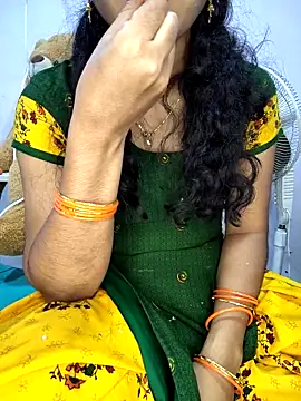 Telugu-Rowdy-pilla live sex cam