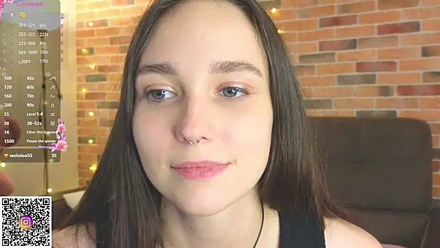 SoftieDream live sex cam