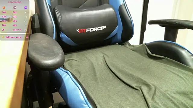 RobinsKrew's cam snapshot