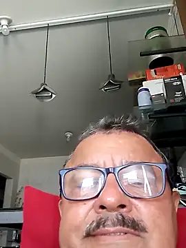 Misterymem63's cam snapshot