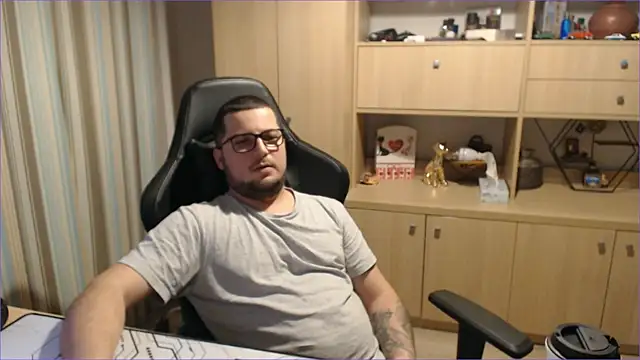 bigpuff_hott's cam snapshot