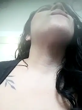 ViickyLee live sex cam