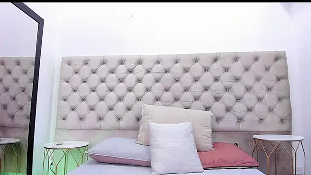 BenitoSaenz live sex cam