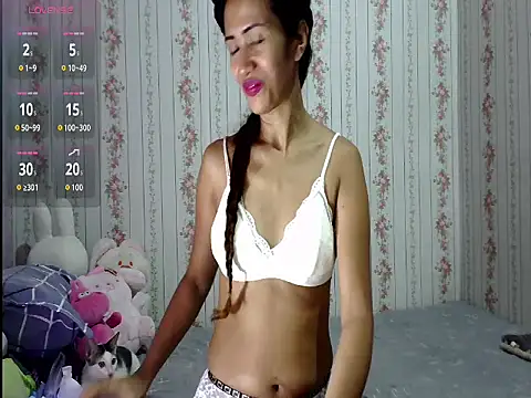 ClitoriaMax69's cam snapshot