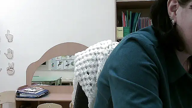 Viknika live sex cam