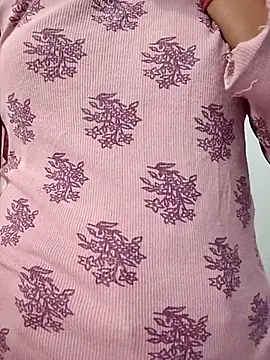 Ruhi_07's cam snapshot