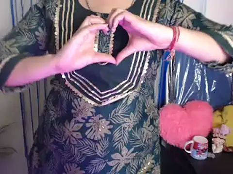 anika_bold's cam snapshot