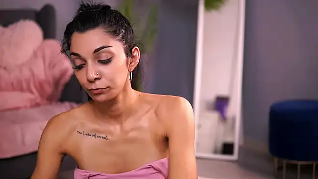 ReneeVoss's cam snapshot