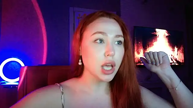 LolaMint_'s cam snapshot