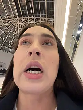 Holly_Play live sex cam